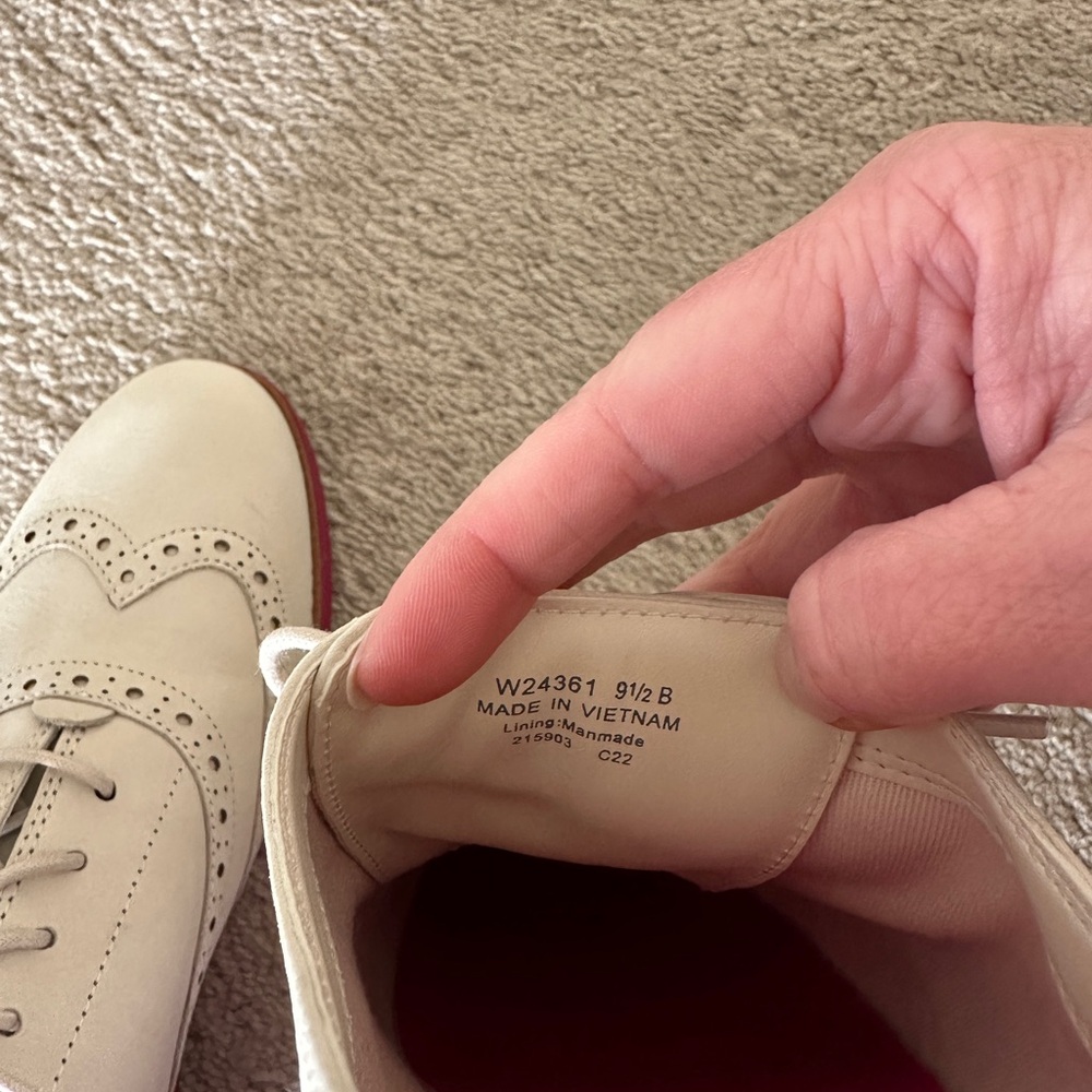 Pre-Owned Off White Cole Haan Wingtip Oxford Flats - Picture 5 of 5
